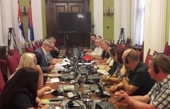 30. август 2017. Чланови одбора за људска и мањинска права и равноправност полова и Одбора за рад, социјална питања, друштвену укљученост и смањење сиромаштва на састанку са Иницијативом за права особа са менталним инвалидитетом (MDRI-S)